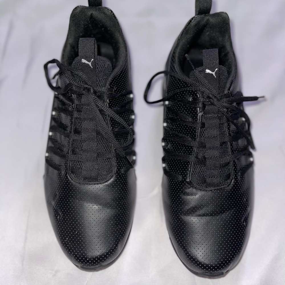 Mens shoes